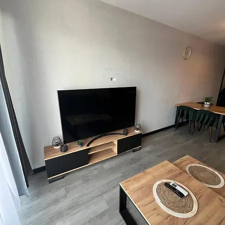 Apartment Industrial Designer Style 5 Persons 24 7 Check In Warsaw