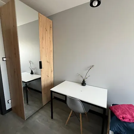شقة Industrial Designer Style 5 Persons 24 7 Check In وارسو