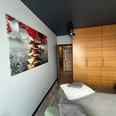 Apartment Industrial Designer Style 5 Persons 24 7 Check In *