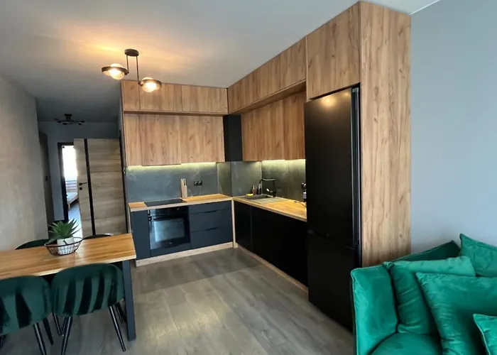 Apartman Industrial Designer Style 5 Persons 24 7 Check In *