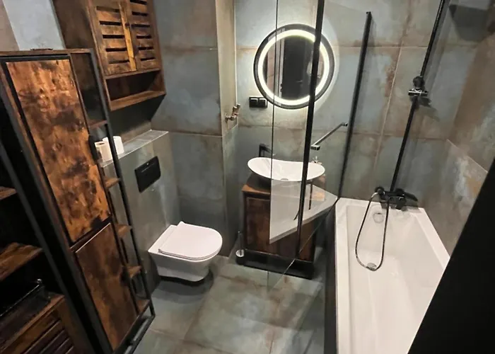 Industrial Designer Style 5 Persons 24 7 Check In *