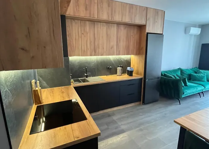 Industrial Designer Style 5 Persons 24 7 Check In Apartman *