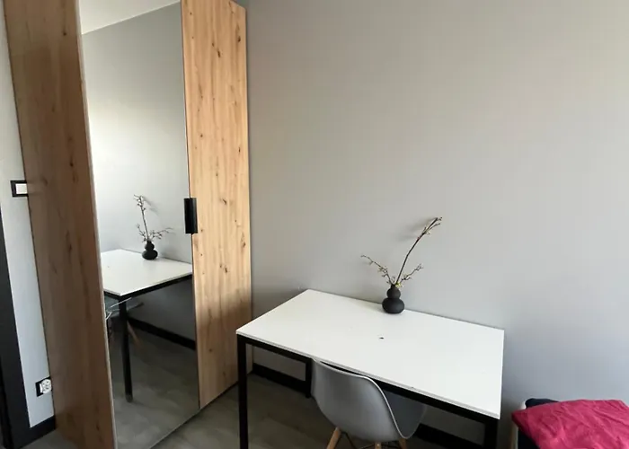 شقة Industrial Designer Style 5 Persons 24 7 Check In وارسو