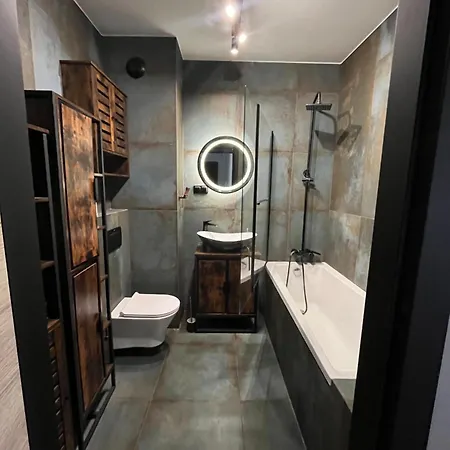 Industrial Designer Style 5 Persons 24 7 Check In *