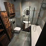 Industrial Designer Style 5 Persons 24 7 Check In *